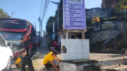 Polres Lumajang Gelar Bakti Religi Bersihkan Sejumlah Tempat Ibadah Sambut Hari Bhayangkara ke -80