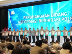 Polresta Sidoarjo Raih Penghargaan Bidang Reformasi Birokrasi Polri