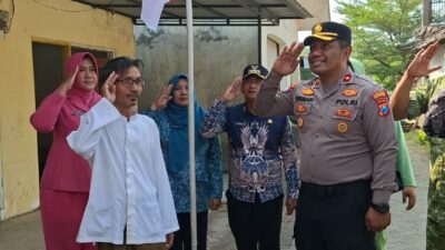 Jelang HUT RI Ke-81, Polsek Bangil Kerahkan Personel Bersama Tiga Pilar Bangkitkan Nasionalisme Lewat Gerakan Bendera Merah Putih