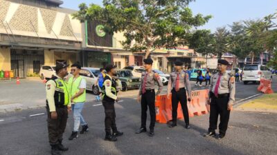 Sat Samapta Polresta Sidoarjo Hadir Amankan Aktivitas Masyarakat saat Olahraga Akhir Pekan