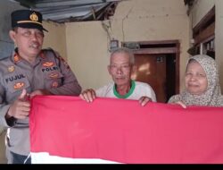 Kibarkan Merah Putih, Polresta Sidoarjo Ajak Warga Rawat Semangat Persatuan