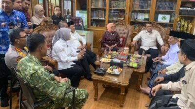 Menteri PPPA Turun ke Sidoarjo, Tinjau Ratusan Santri Terdampak Dugaan Keracunan MBG di Ponpes Manbaul Hikam