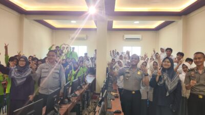 Polresta Sidoarjo Edukasi Pelajar SMK YPM 5 Sukodono tentang Bullying dan Radikalisme