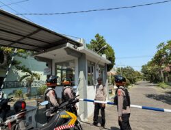 Polwan Jenggala Presisi Patroli Sekolah dan Perumahan, Sampaikan Imbauan Kamtibmas