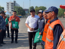 Bupati Subandi Tegaskan Digitalisasi Parkir Sidoarjo, Jukir Nakal Terancam Diberhentikan