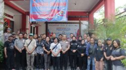 Polresta Sidoarjo Bersama Wartawan dan Netizen Donorkan Darah Peringati 75 Tahun Humas Polri