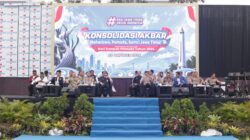 Kabidkum dan PJU Dampingi Kapolda Jatim Pimpin Apel Akbar Konsolidasi Bersama Pangdam V/Brawijaya, Ajak Mahasiswa,Santri Jaga Kondusivitas