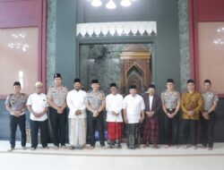 Sidoarjo Ayo Shalat Jumat Polresta Gelar Shalat Jumat Keliling dan Peduli Masyarakat